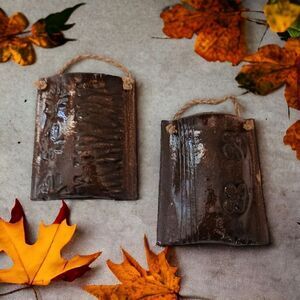 2 Studio Art Pottery Wall Pockets Brown‎ Floral Etched Farmhouse Rustic Cottage.